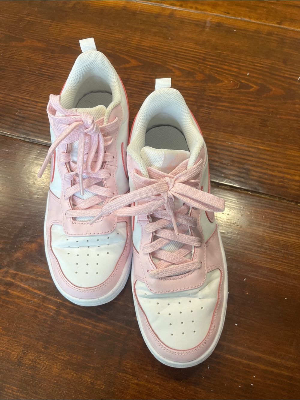 Nike Court Borough Low 2 SE white/ pink foam size 6 youth